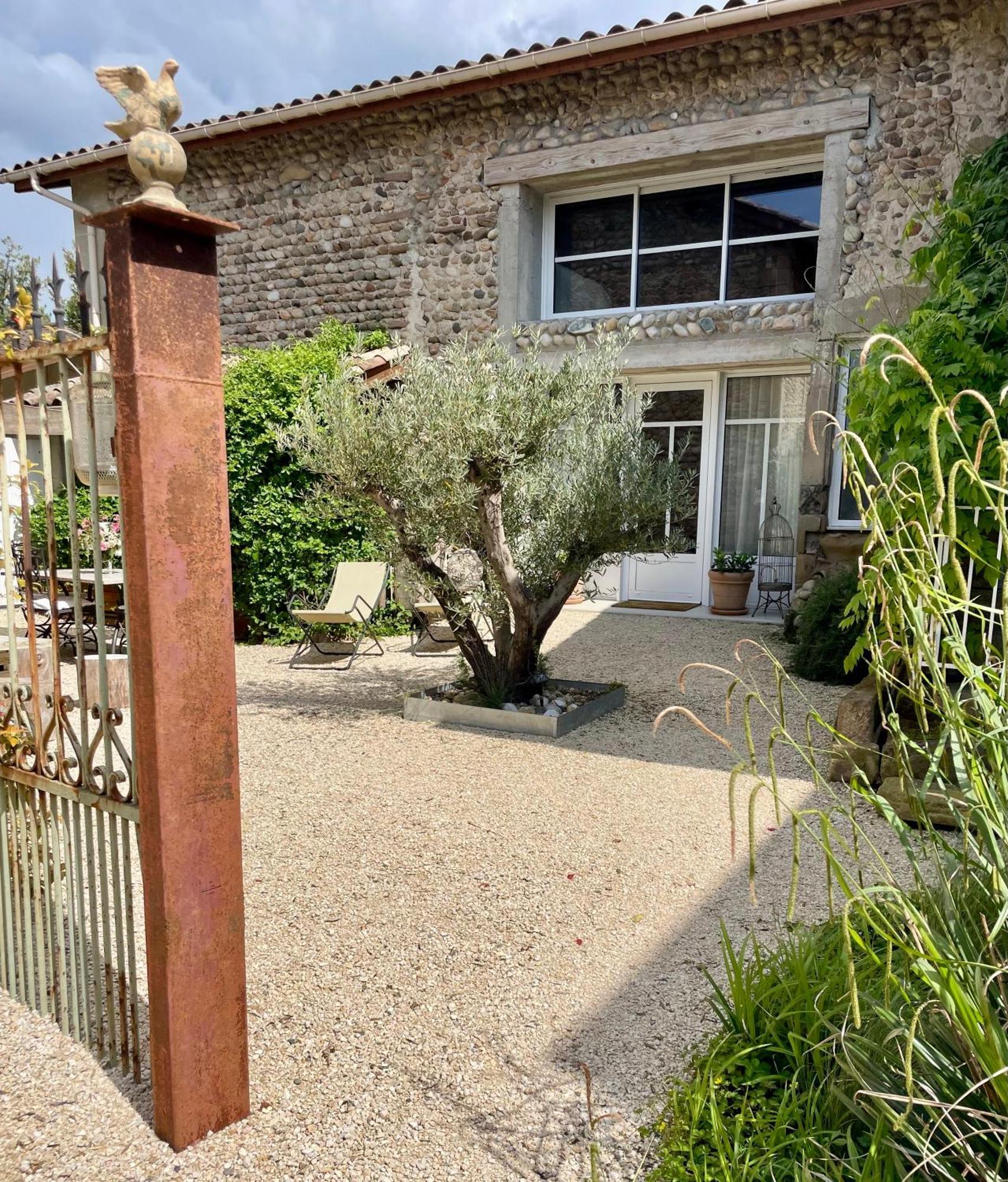 La Suite Dromoise 1809 Saint-Paul-lès-Romans Buitenkant foto
